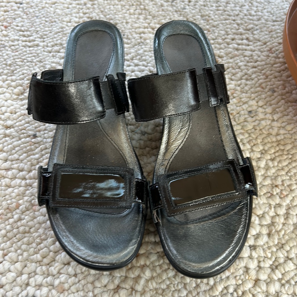 Naot Treasure Sandals Wedge Heel Black Patent Leather Size 41 ~ Euc